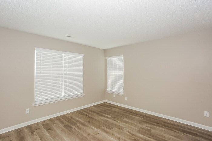 Building Photo - 4173 Ivydale Ave SW