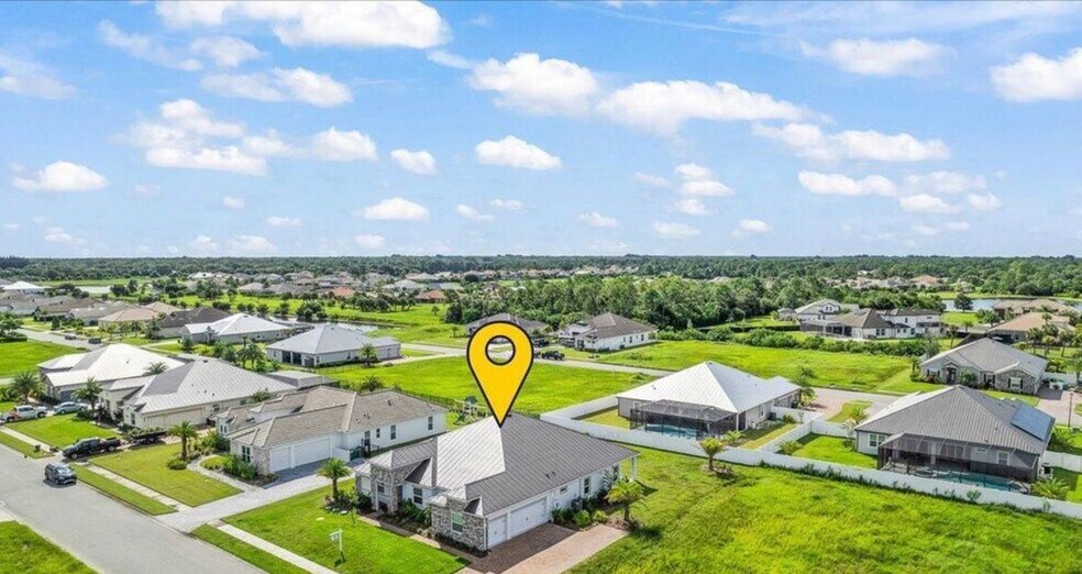 Building Photo - 5089 Realm Run