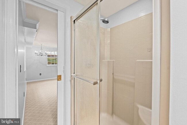 Building Photo - 5937 Avon Dr