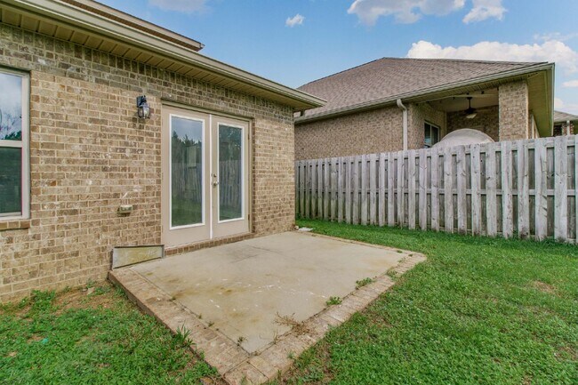 Building Photo - Stunning Two-Story Home with 4 Bedrooms, 2.5 Baths, and an Upstairs Living Room!