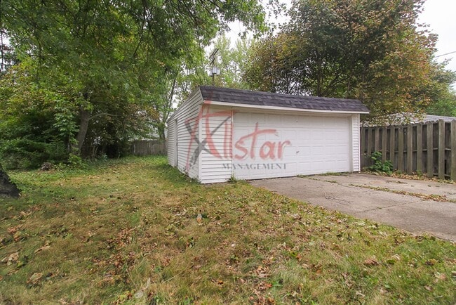 Building Photo - 3821 Delmore Rd