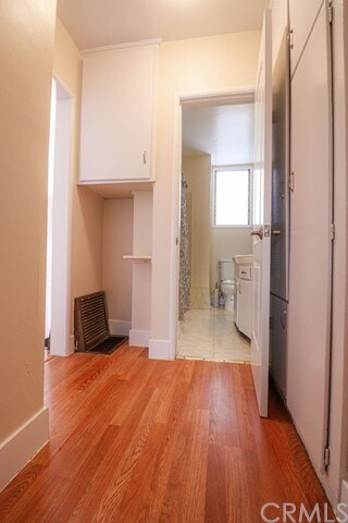 Building Photo - 170 S Chester Ave