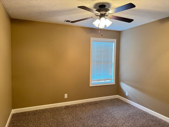 Building Photo - Crosswinds Subdivision! Beautiful 2 Story Rental off Tylertown Rd.