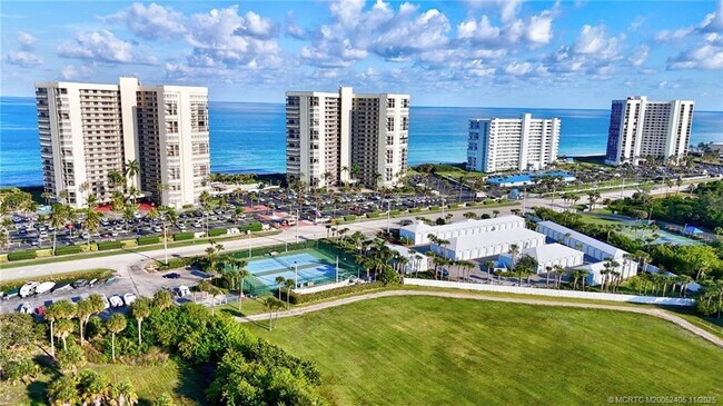 Building Photo - 9550 S Ocean Dr