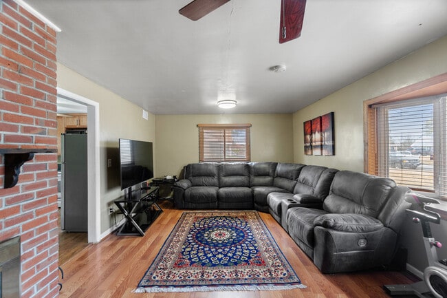 Building Photo - 209 W Bayview Blvd