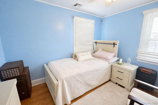 Building Photo - 2345 Lancaster Ave