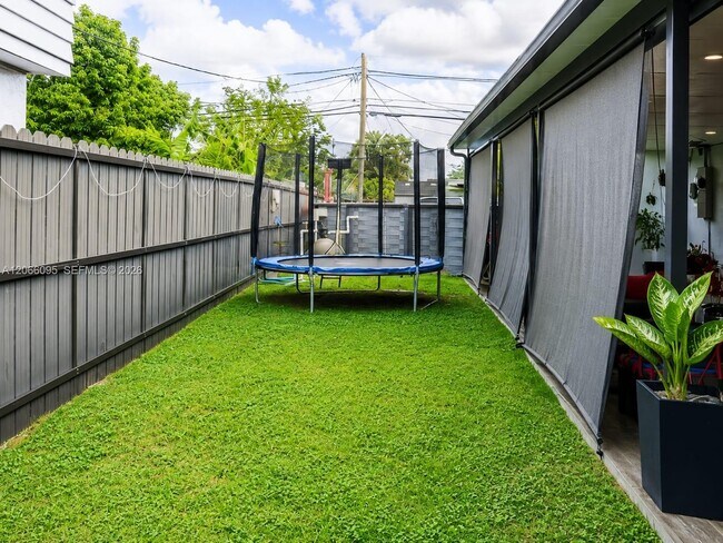Building Photo - 31140 SW 188th Ave