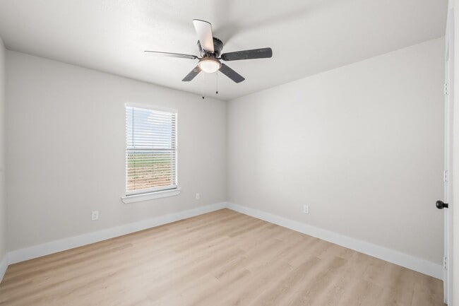 Building Photo - 10601 East C R 7400