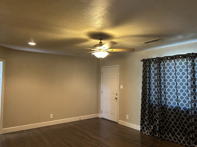 Building Photo - 1334 Grape Ave