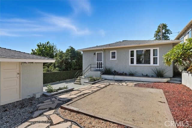 Building Photo - 3644 S Cabrillo Ave