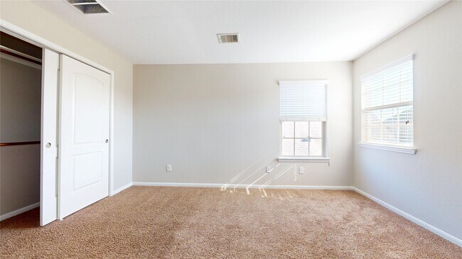 Building Photo - 20254 Fossil Valley Ln