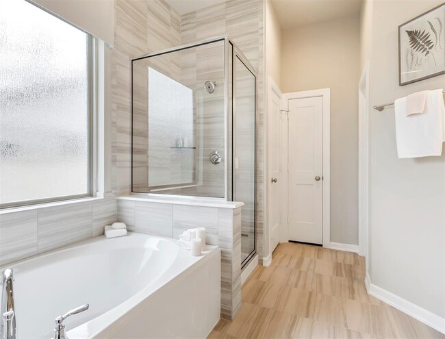 Building Photo - 8026 Whisper Grove Dr