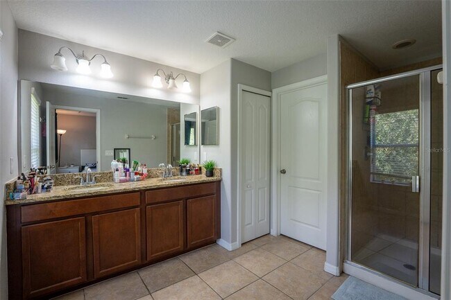 Building Photo - 11191 Savannah Landing Cir