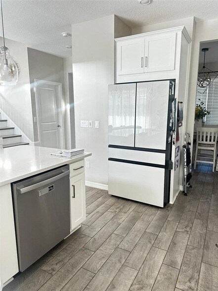 Building Photo - 33805 Astoria Cir