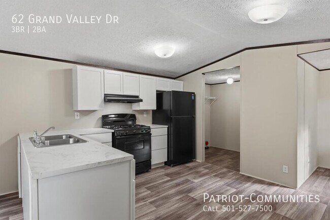 Building Photo - 62 Grand Valley Dr