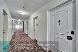 Building Photo - 2250 NE 66th St