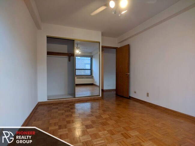 Building Photo - 4180 N Marine Dr