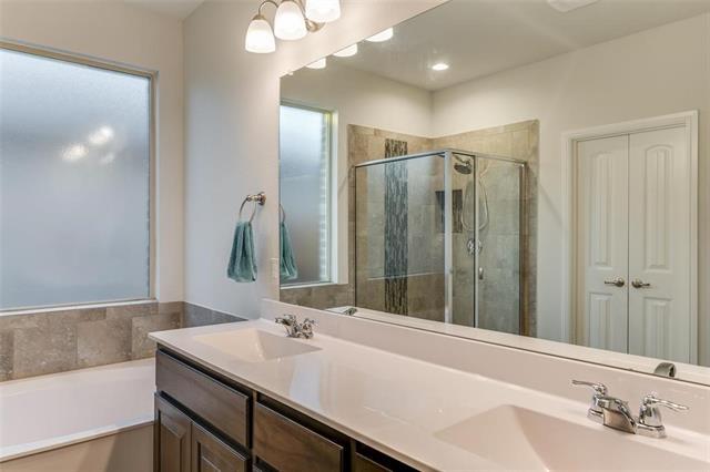 Building Photo - 9128 Stormcrow Dr