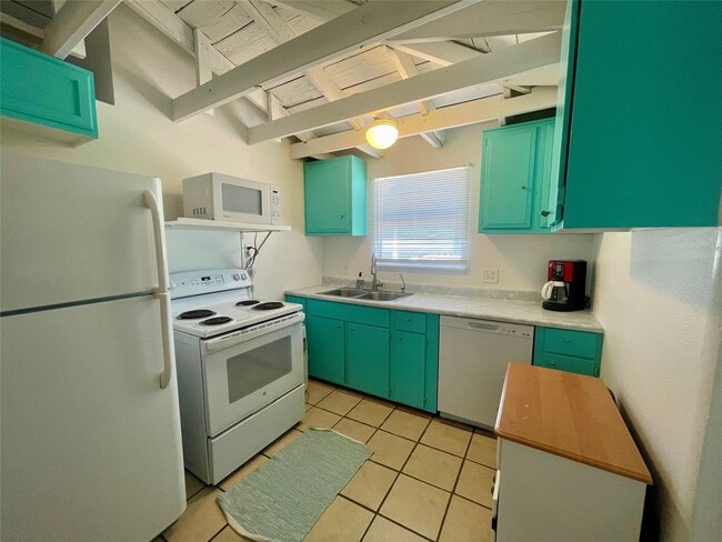 Building Photo - 302 Ocean Ave
