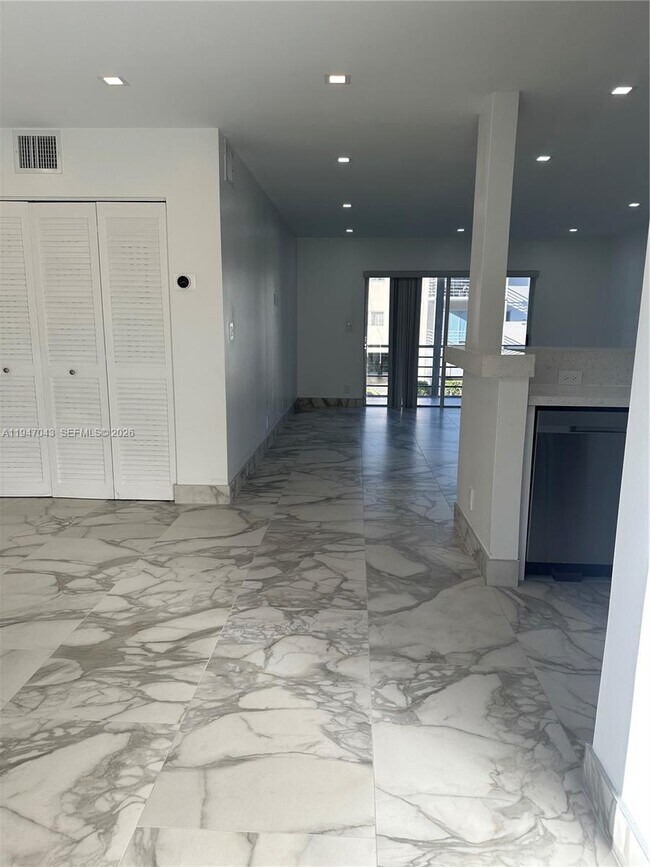 Building Photo - 4100 N 58th Ave