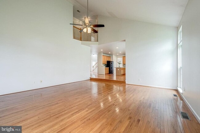 Building Photo - 42038 Cherish Ct