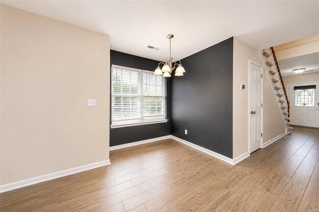 Building Photo - 105 Chardonnay Rd