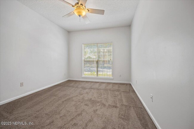 Building Photo - 122 Jardin De Mer Pl