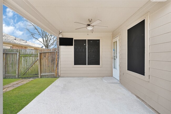 Building Photo - 15911 Breanna Ln