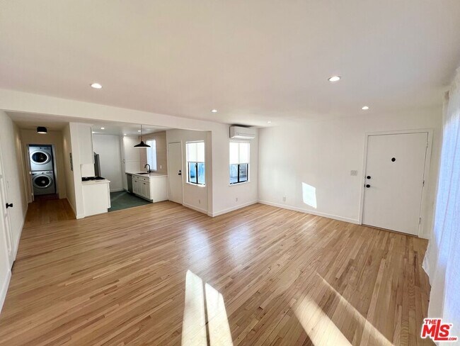 Building Photo - 4908 St Elmo Dr