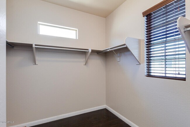 Building Photo - 3481 S Bluejay Dr