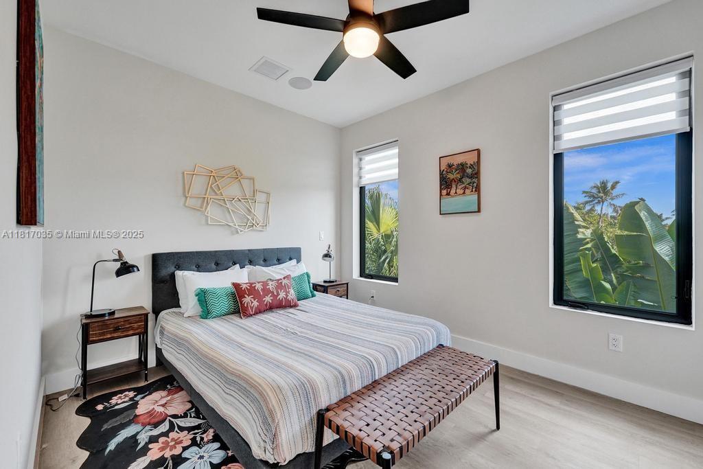 Building Photo - 1101 NE 16th Ter