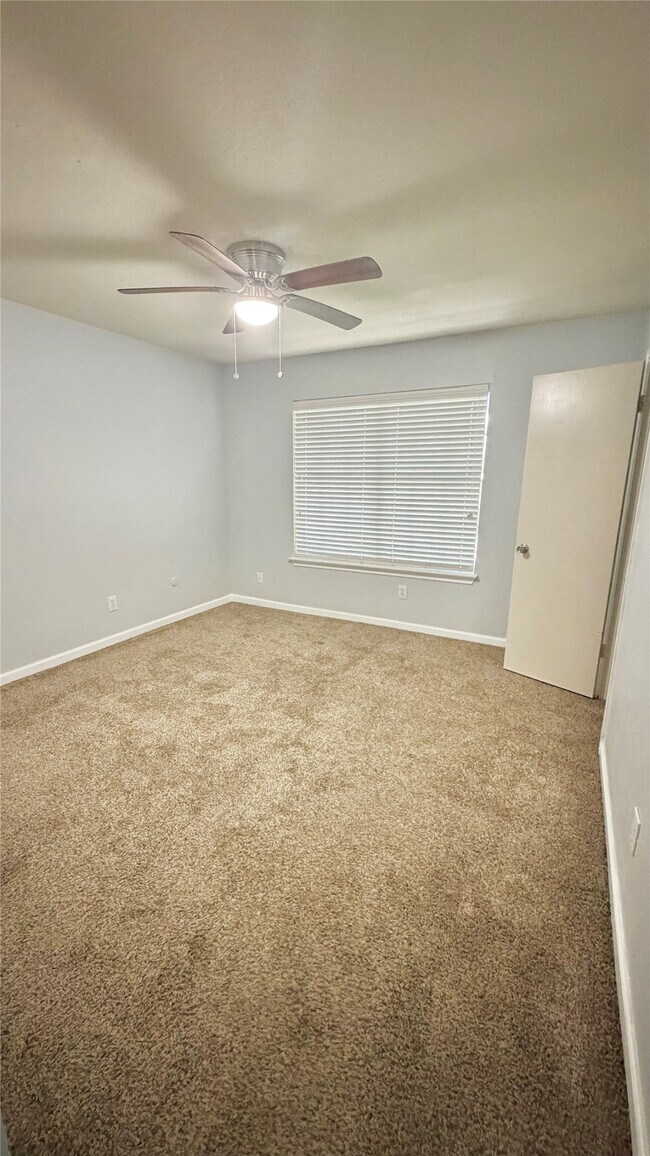 Building Photo - 5218 Milwee St