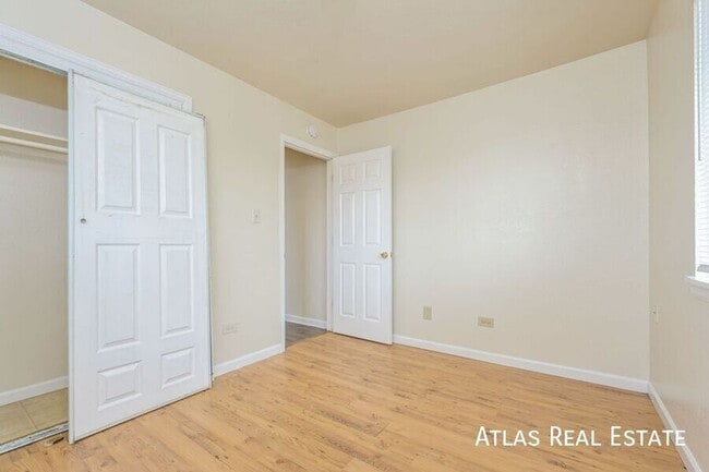 Building Photo - 1479 W Byers Pl
