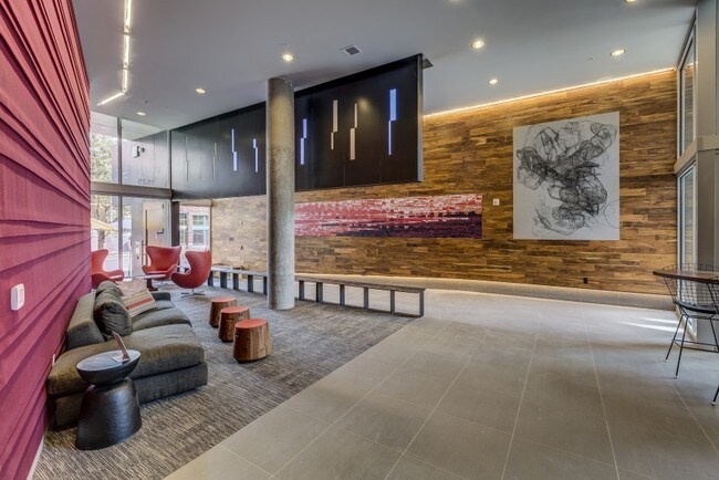 Building Photo - The Cue