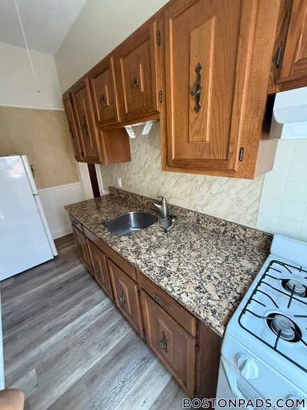 Building Photo - 17-19 Washington St.