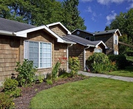 Building Photo - Z_Shorewood Apartments