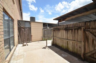 Building Photo - 4022 Belle Park Dr