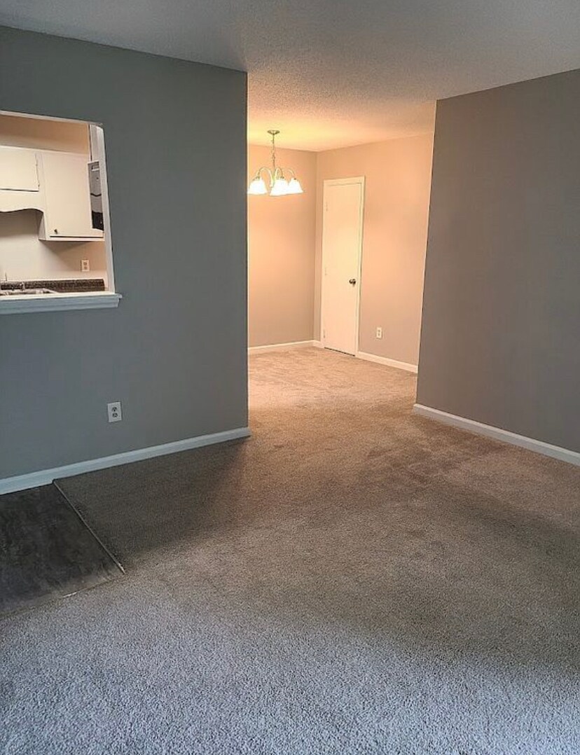 Building Photo - 5661 Hornaday Rd