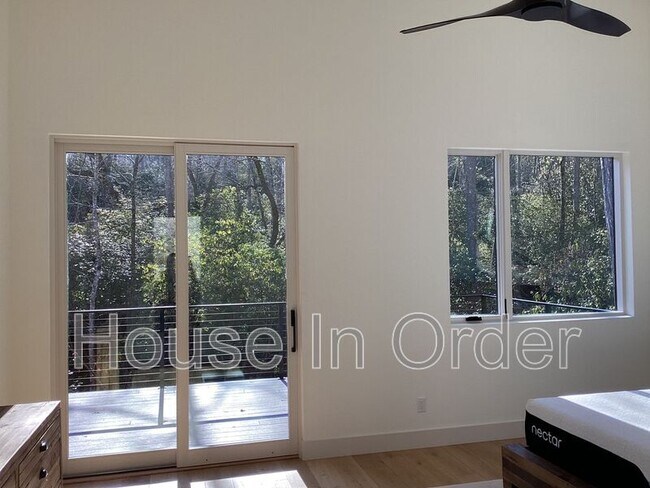 Building Photo - 170 Mountain Laurel Ln