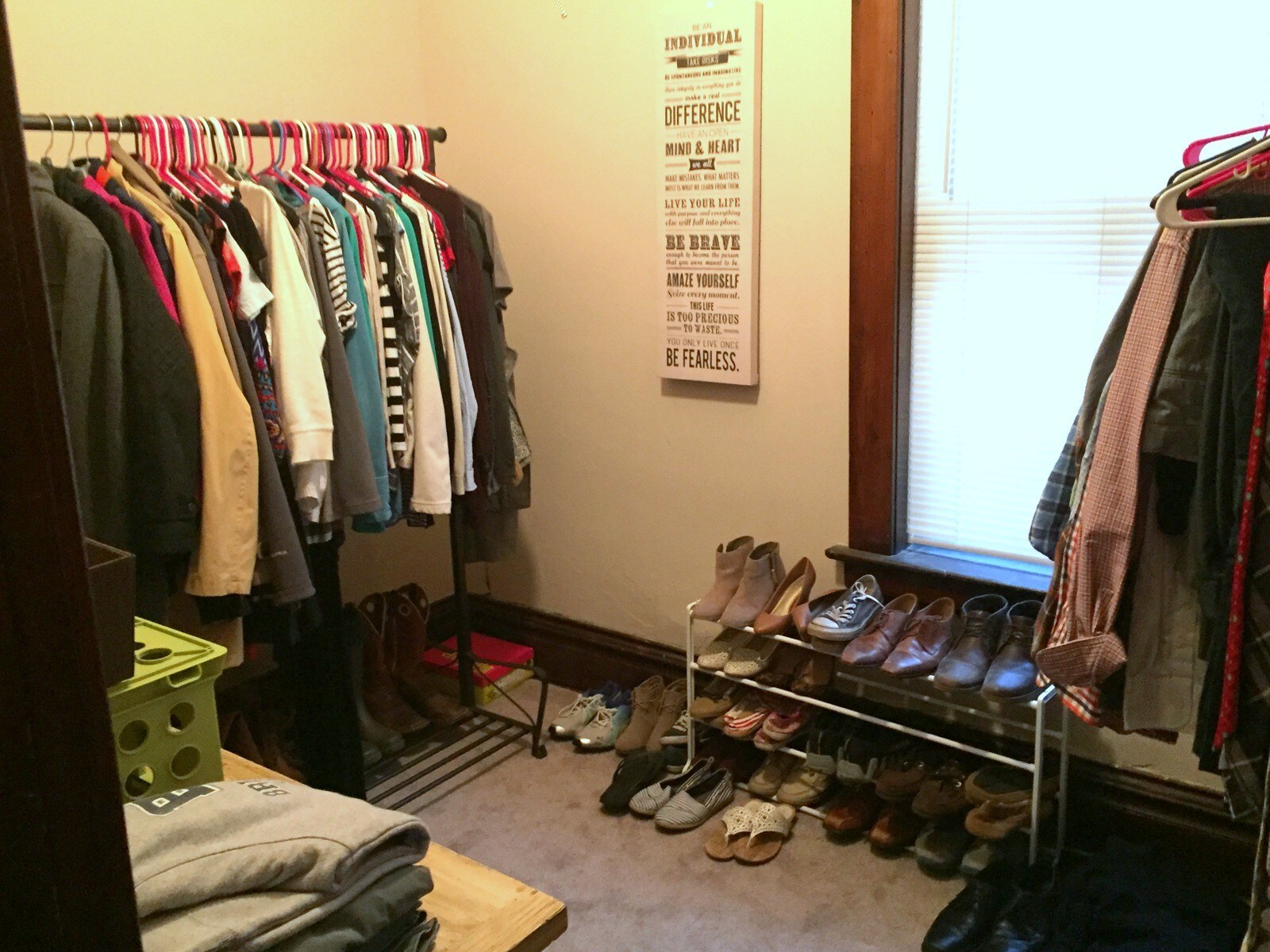 Walk in closet small room - 3016 Victor St