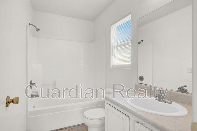 Building Photo - 5258 Paradise Skies Ave