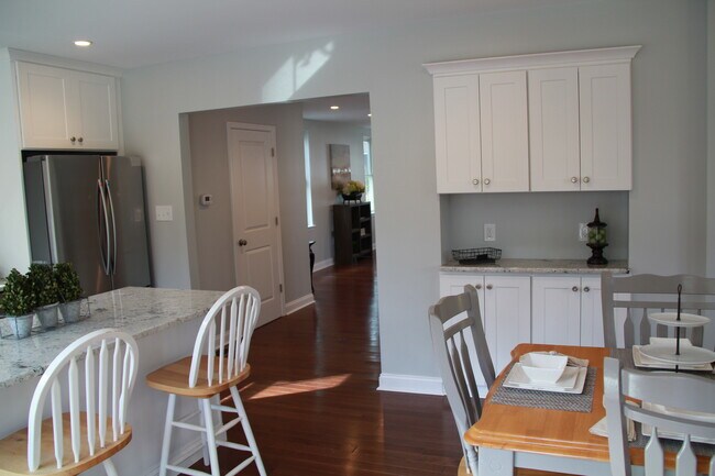 Building Photo - 55 Franklin Ave