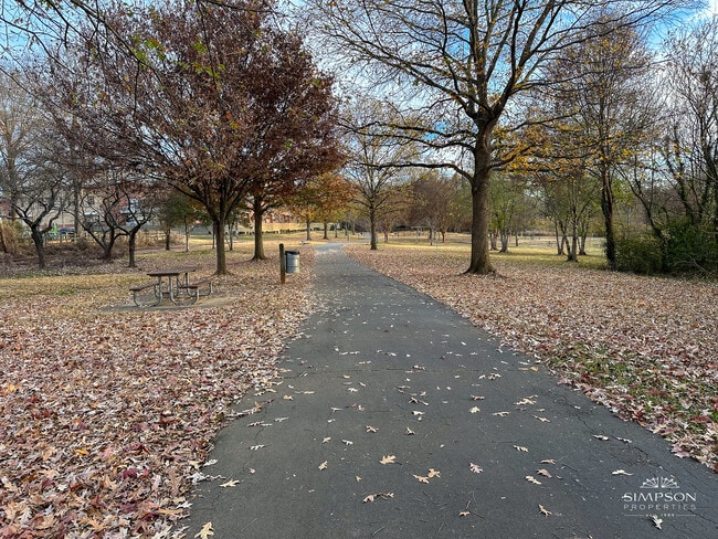 Building Photo - 529 Katonah Ave