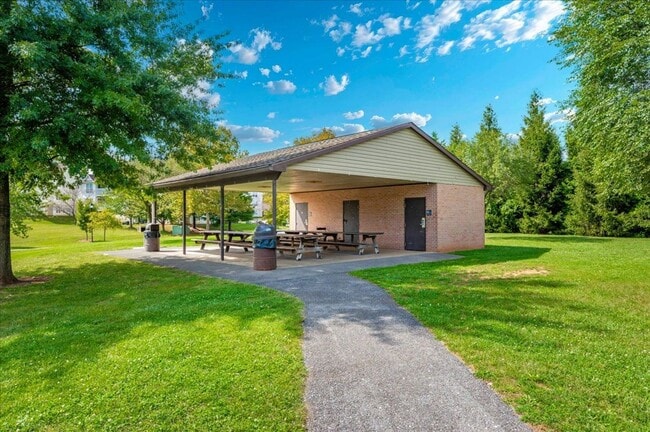 Building Photo - Wonderful Condo For Lease