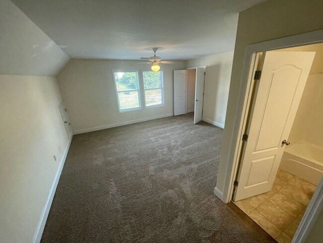 Building Photo - PRE-LEASING FOR AUGUST 2026!