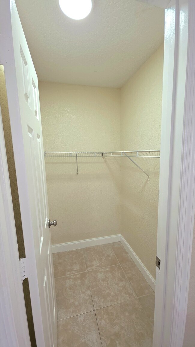 Building Photo - 10390 POOL HOUSE- NPM