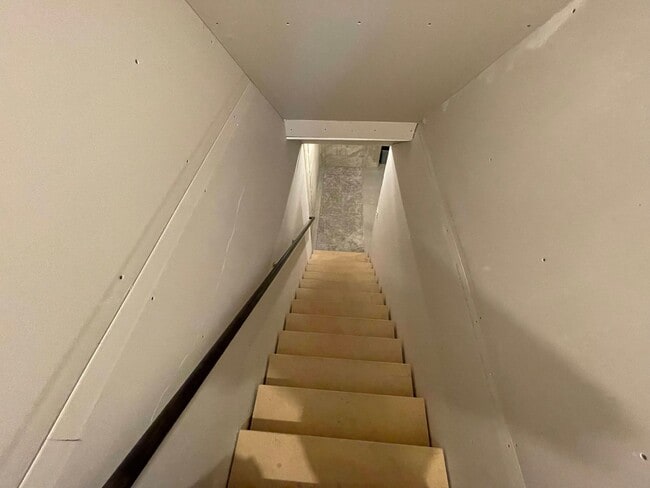 Building Photo - Newly built 2 bed / 2.5 bath townhouse in ...