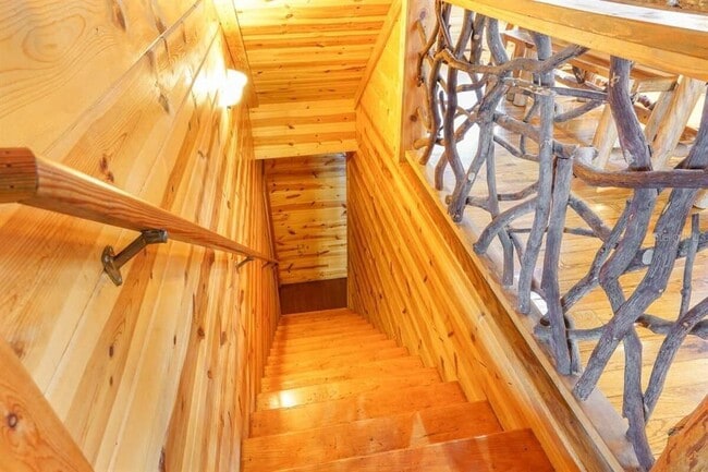 Building Photo - 163 Sequoia Trce
