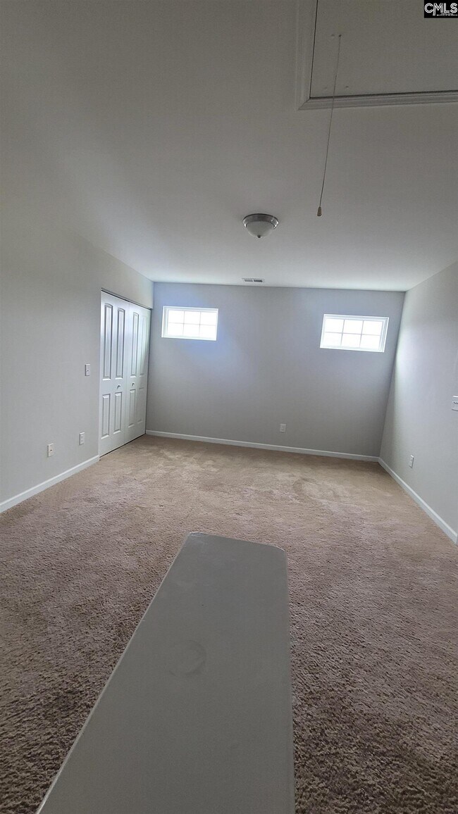 Building Photo - 601 Teaberry Dr