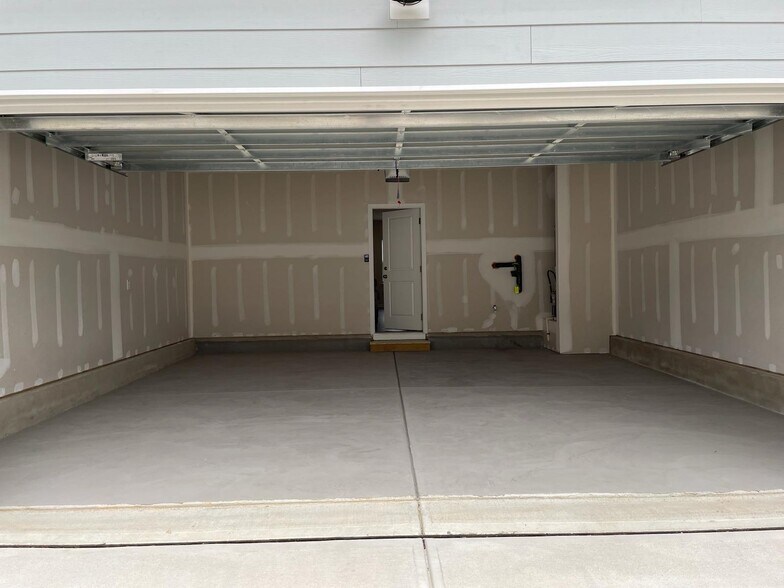 Garage View from outside - 307 Parker Station Ave